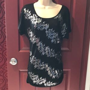 Black and metallic top with side bottom rouche EUC